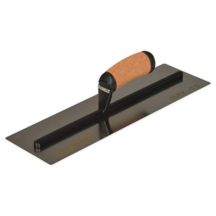 DeWalt Flex Finishing Trowel 3 DeWalt Flex Finishing Trowel - Image 3